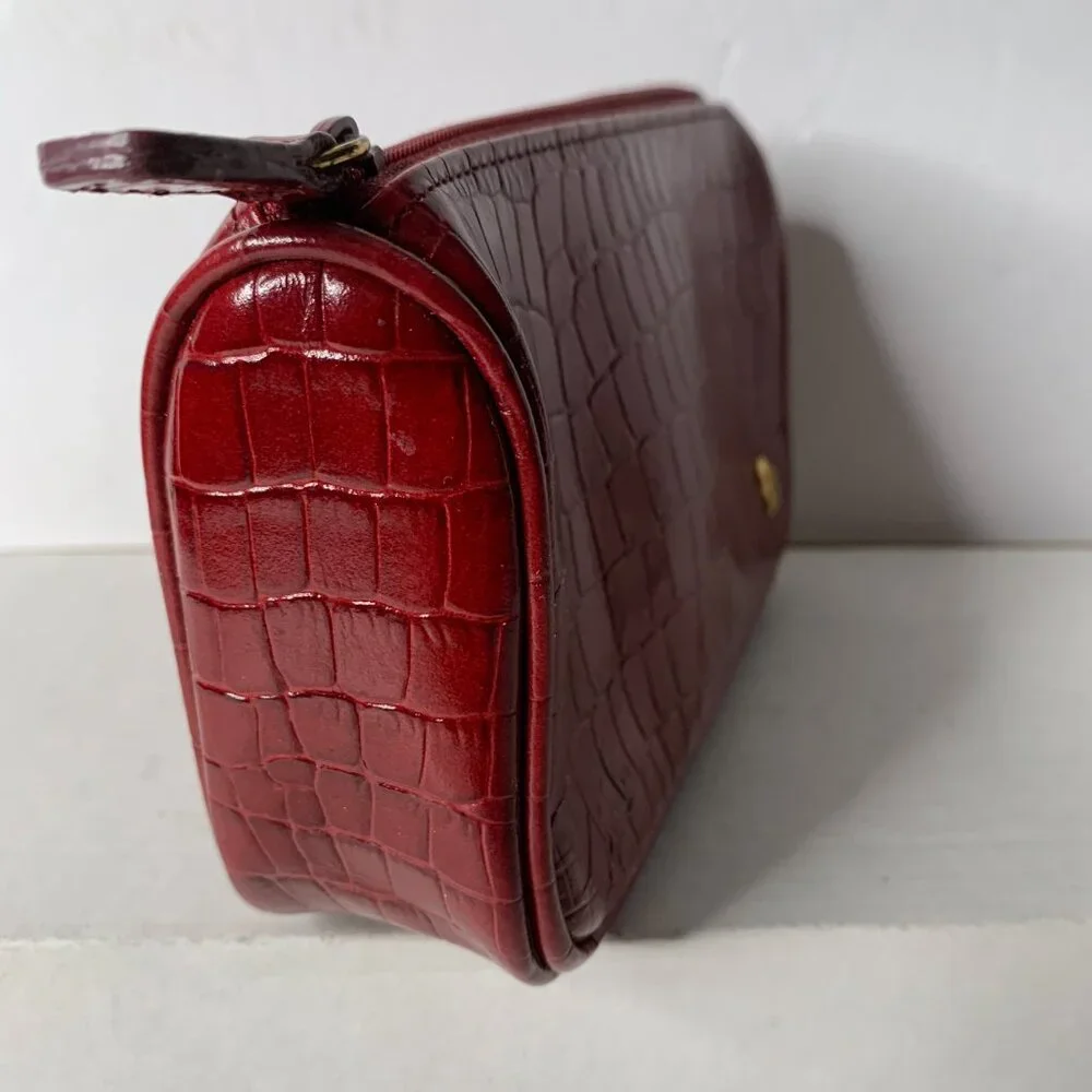 Etienne Aigner CROCODILE EMBOSSED COSMETIC CASE ZIPPED - Picture 3 of 9